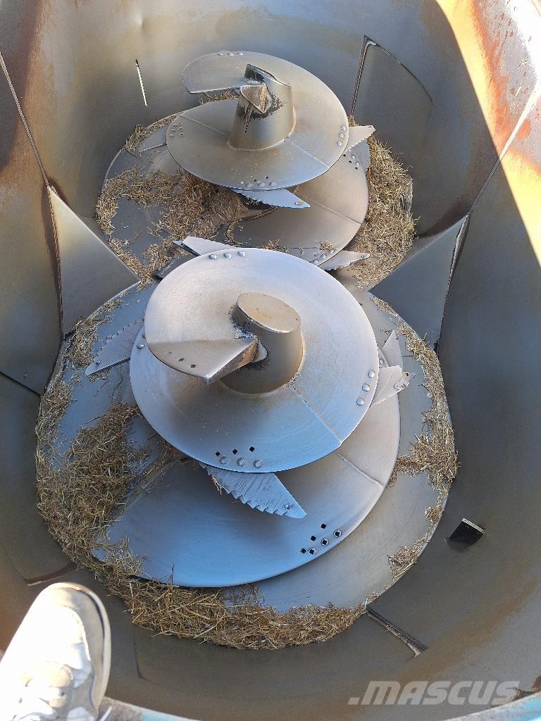 Jeulin M2vb24 Кормораздатчики