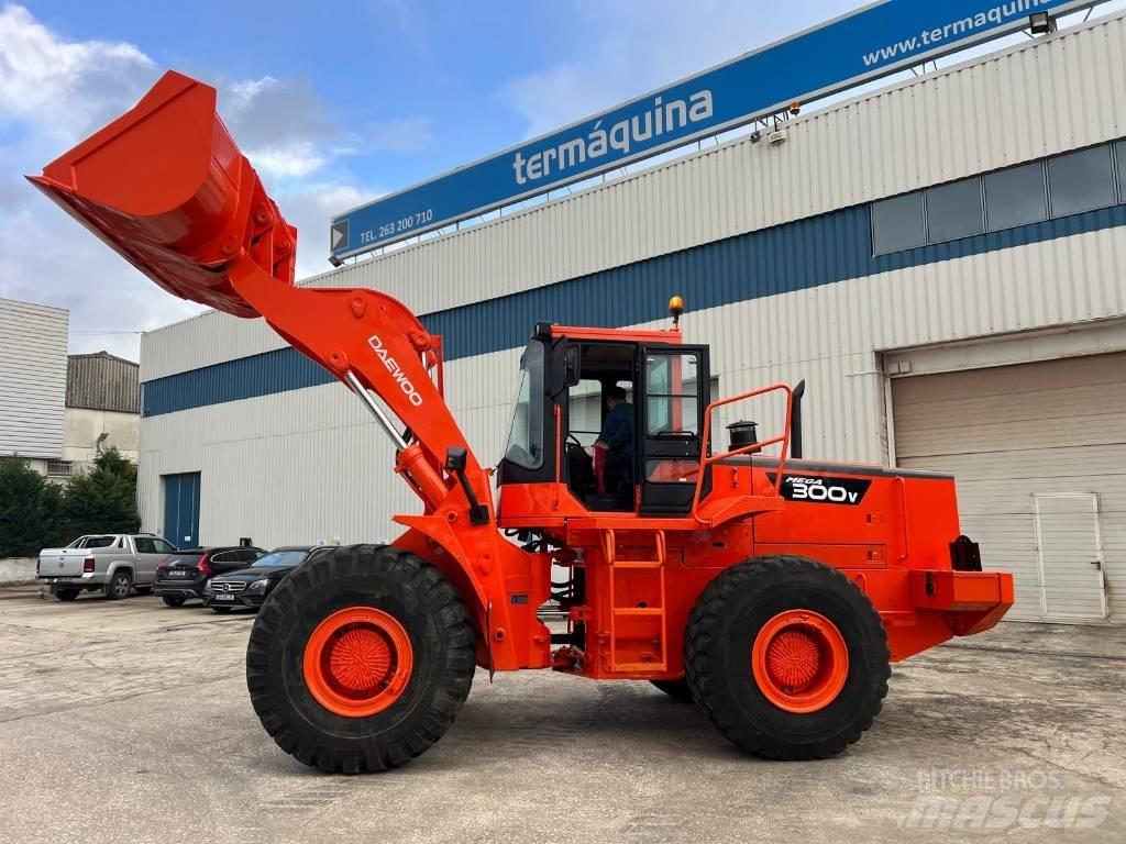 Daewoo Mega 300 III Фронтальные погрузчики