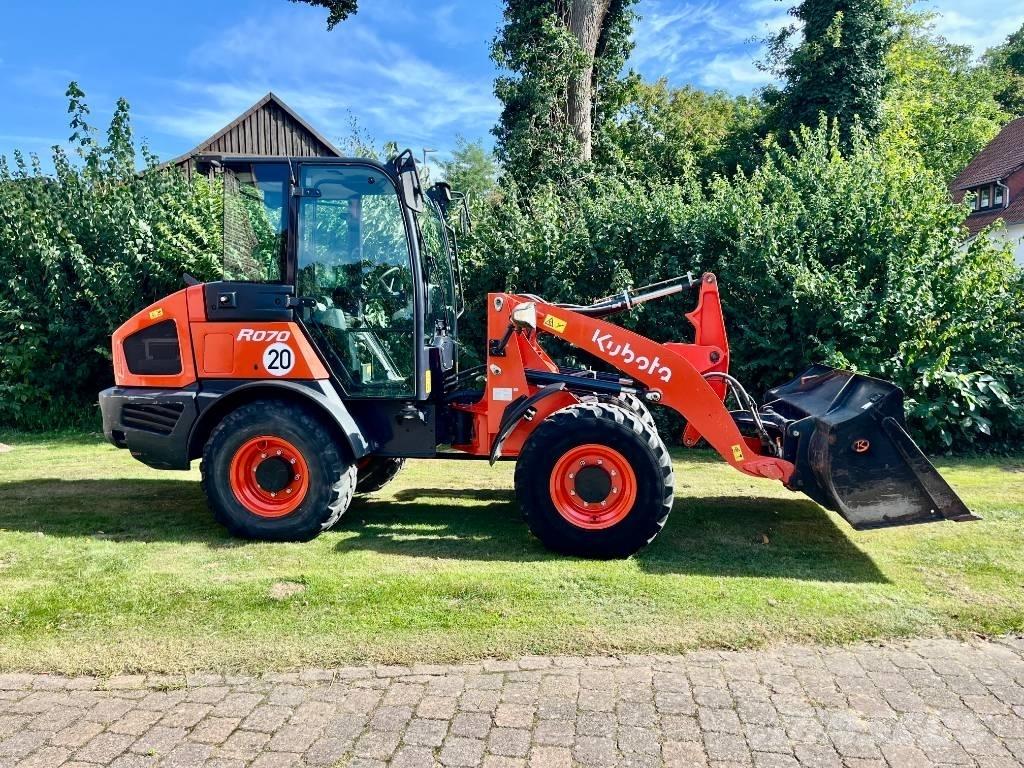 Kubota R 070 Фронтальные погрузчики