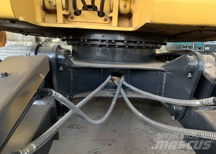 Komatsu PC138 Гусеничные экскаваторы