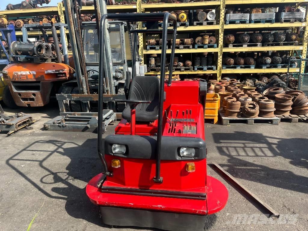 RCM Mille V-4075 Вакуумные уборочные машины