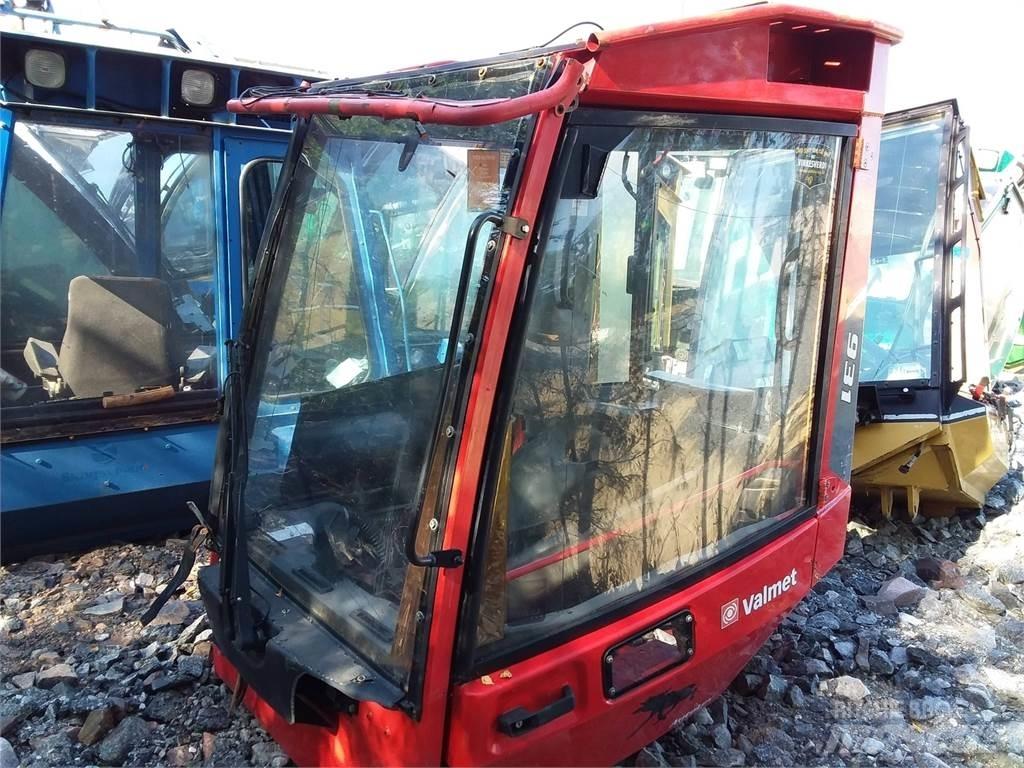 Valmet 931 Кабины и интерьер