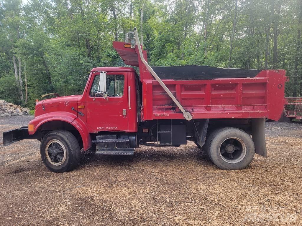 International 4900 Грузовики-Самосвалы