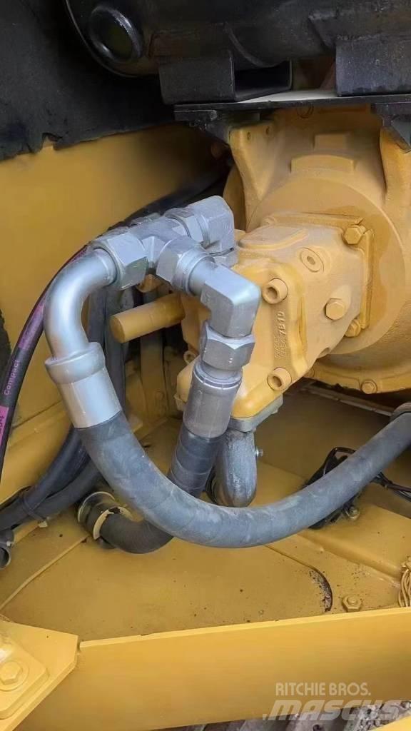 CAT 308E2 Малые экскаваторы 7т-12т
