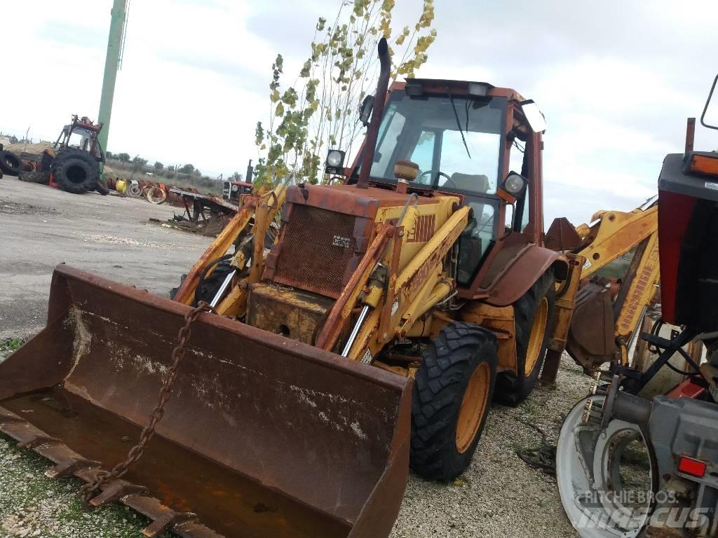 CASE 580 SK Экскаваторы-погрузчики