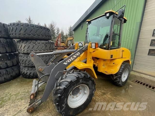 Volvo L30B PRO Фронтальные погрузчики