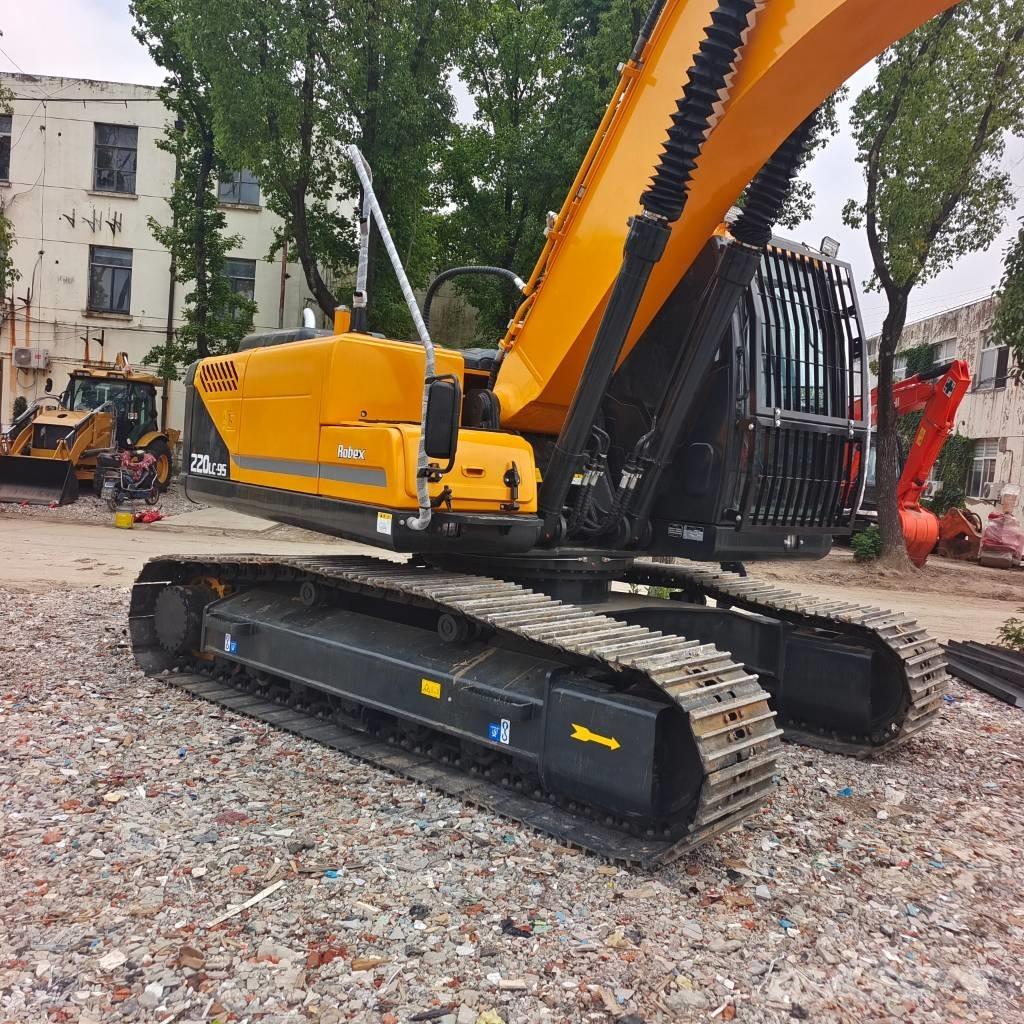 Hyundai 220 LC-9S Гусеничные экскаваторы