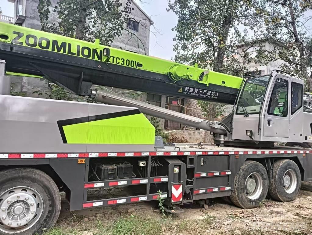 Zoomlion 300 Башенные краны