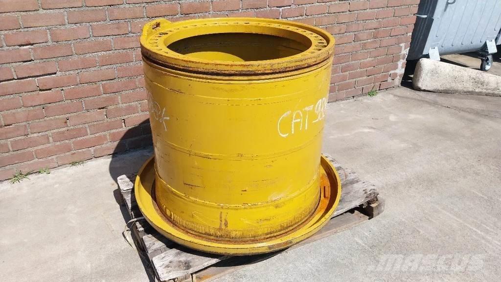 CAT 988 rim Шины и колёса