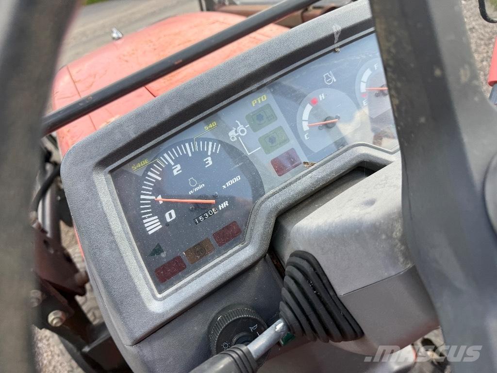 Kubota STV 36 Коммунальные тракторы