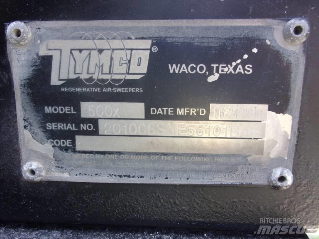 International 4300 Уборочные машины