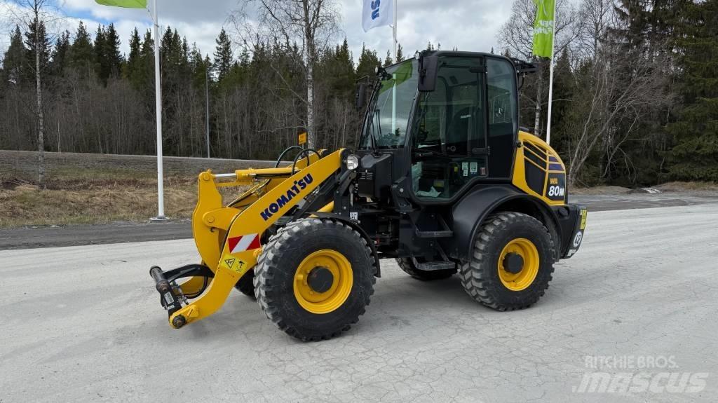 Komatsu WA 80 M Фронтальные погрузчики