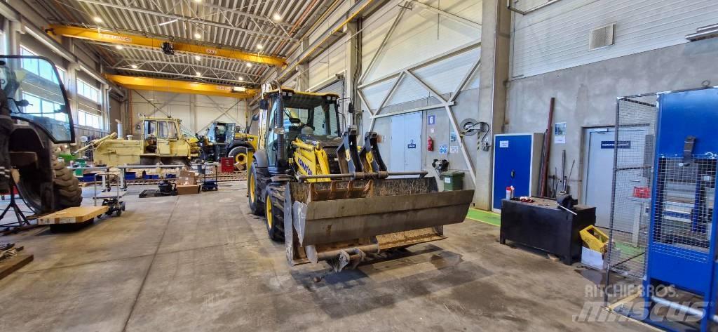 Komatsu WB 93 R Экскаваторы-погрузчики