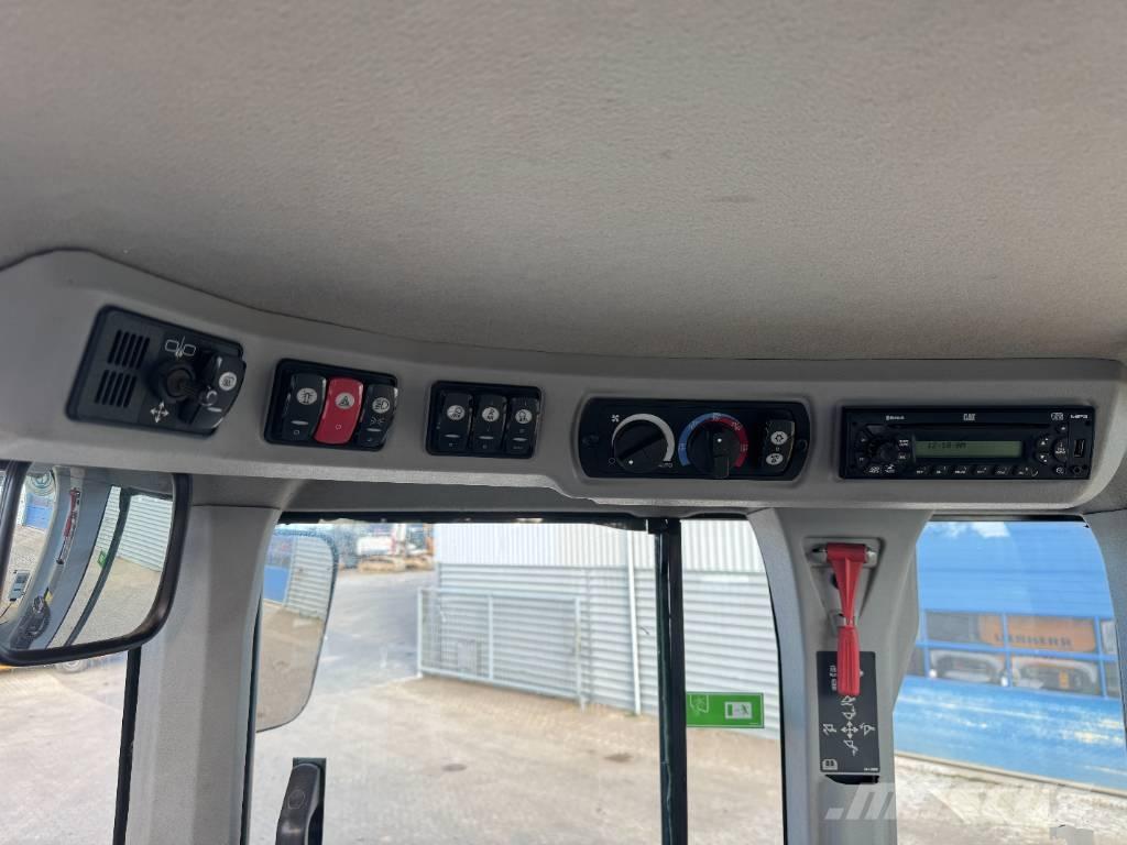 CAT 938 K Фронтальные погрузчики