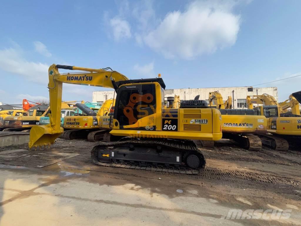 Komatsu PC 200 Гусеничные экскаваторы