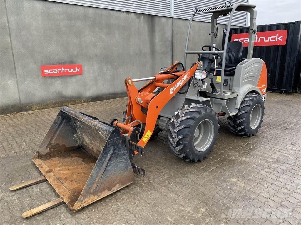 Weycor AR320 Agrar Многофункциональные сельскохозяйственные погрузчики