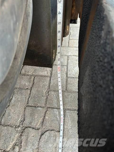 Kalmar DCB 28-1200 Дизельные погрузчики