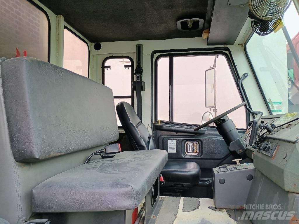  Crane Carrier LE Мусоровозы