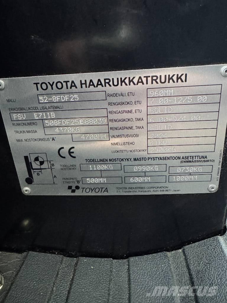 Toyota 52-8 FDF 25 Дизельные погрузчики