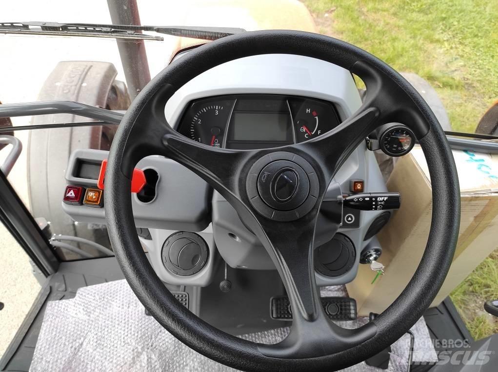 Kubota M4073 Трактора