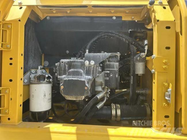 Komatsu PC 240-8 Гусеничные экскаваторы