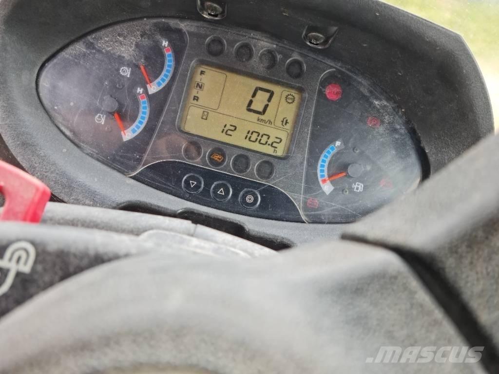 Hitachi ZW 220 Фронтальные погрузчики