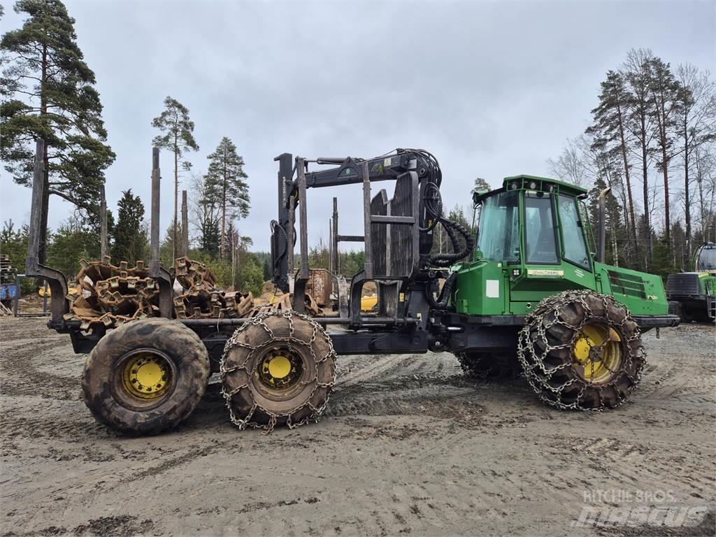John Deere 1110D Форвардеры