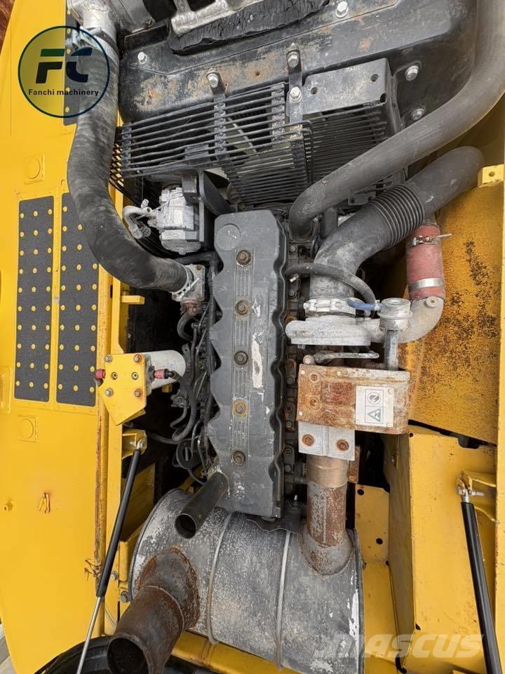 Komatsu PC 240 LC Гусеничные экскаваторы