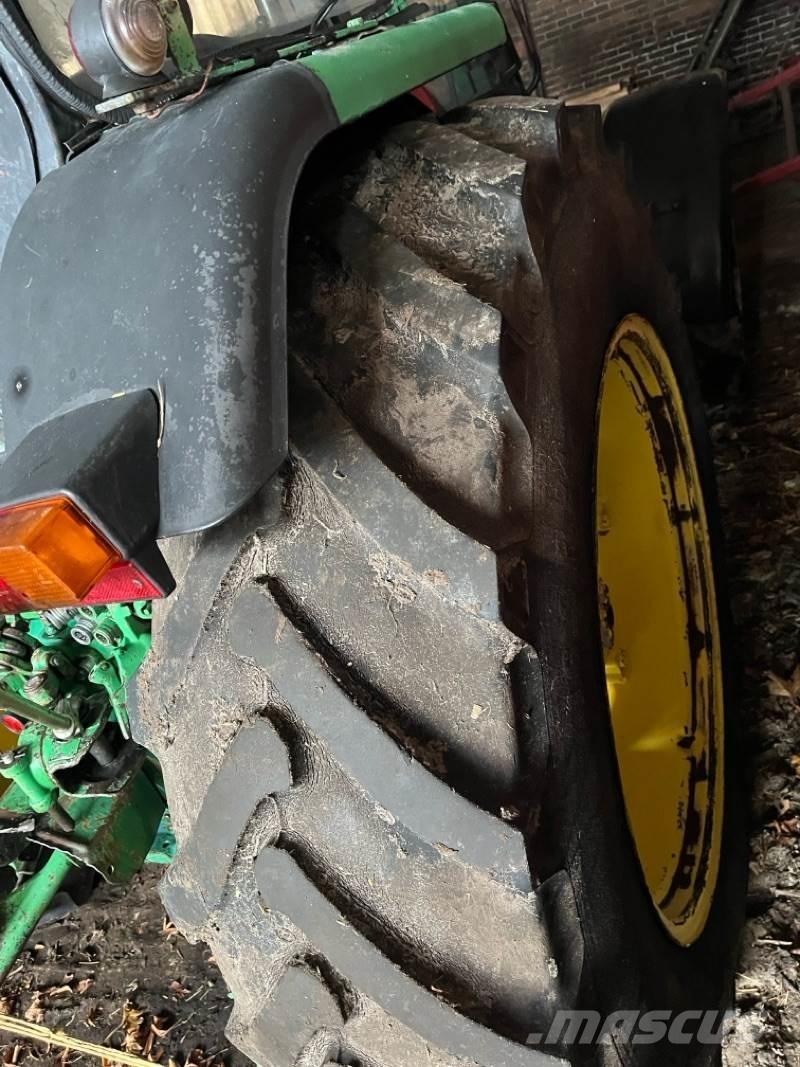 John Deere 2040A Трактора
