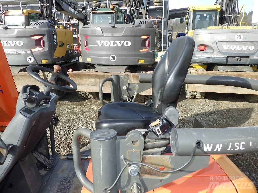 Ausa D 300 AH G Шарнирно-сочленённые самосвалы