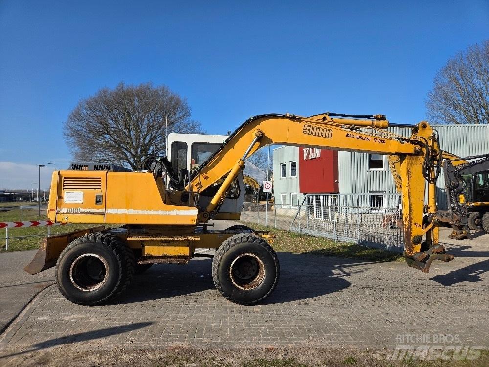 Liebherr A900 Колёсные экскаваторы
