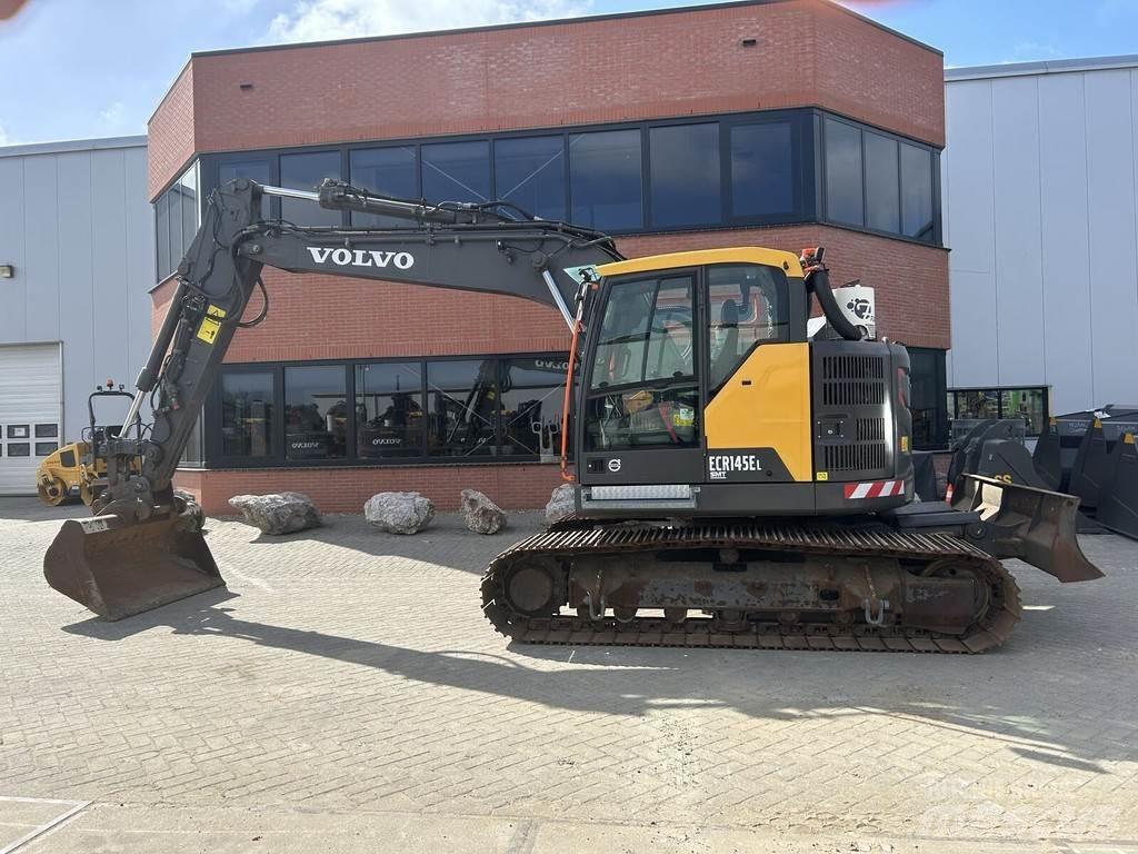 Volvo ECR145 Гусеничные экскаваторы