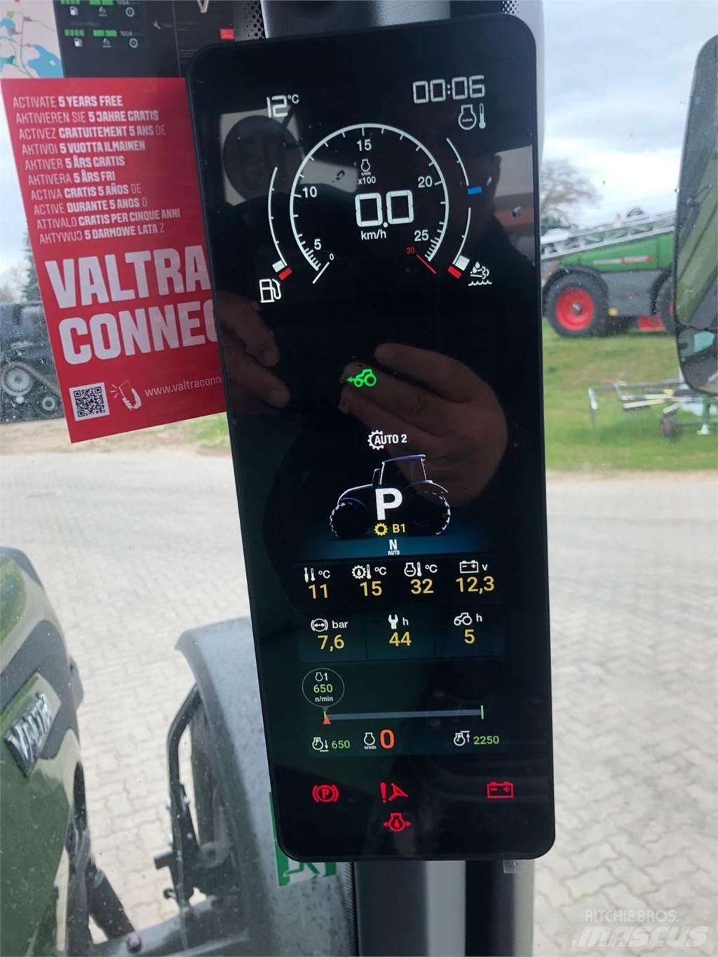 Valtra T175EA Трактора