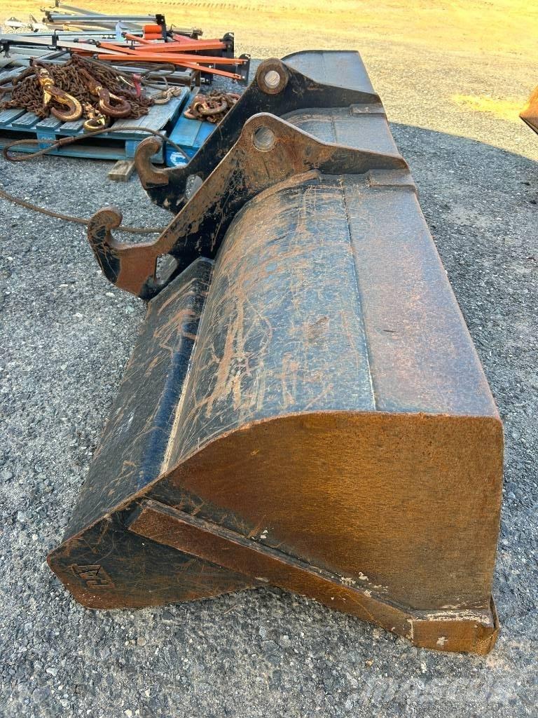 CAT 420F2 IT Экскаваторы-погрузчики