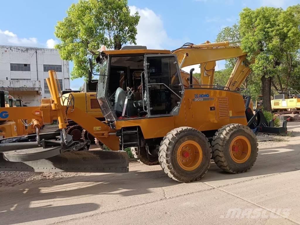 XCMG GR 2153 Грейдеры