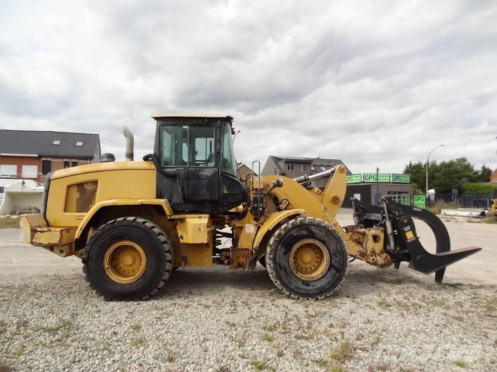 CAT 938 M Фронтальные погрузчики