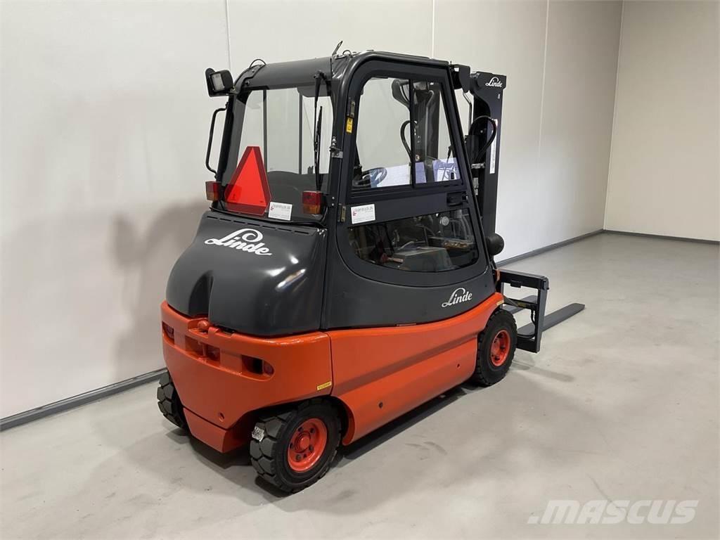 Linde E25P - 02 Электропогрузчики
