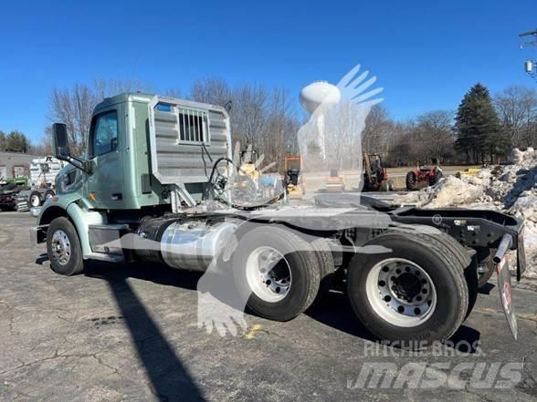 Peterbilt 567 Седельные тягачи