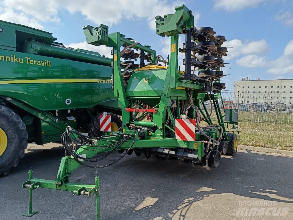 John Deere 750 A Сеялки