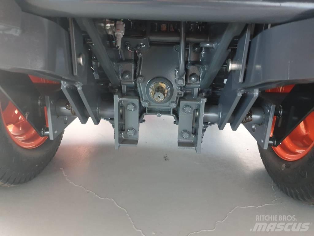 Kubota F251E (2WD) Навесные и прицепные косилки