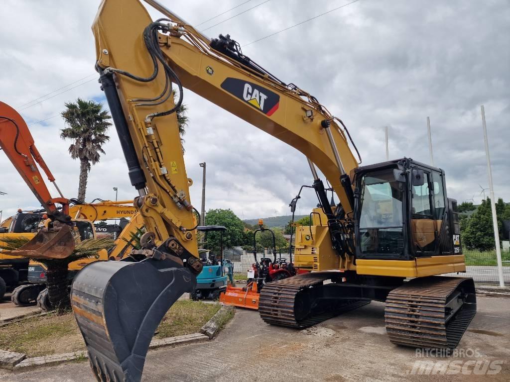 CAT 325 FL CR Гусеничные экскаваторы