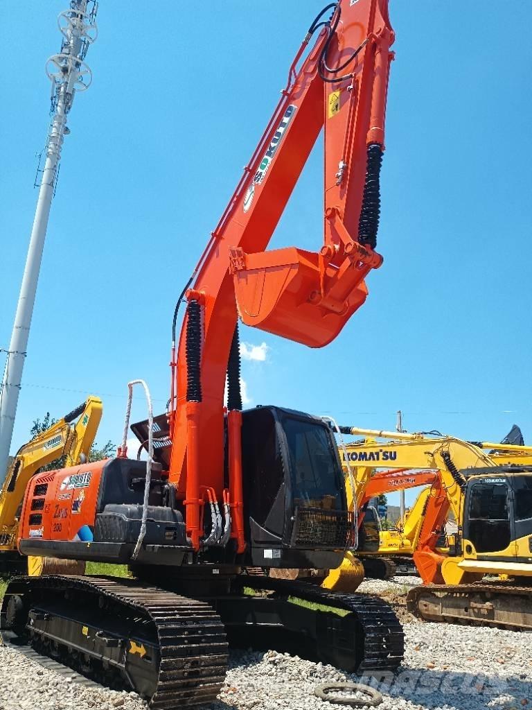 Hitachi ZX 200 Гусеничные экскаваторы