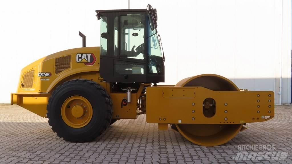 CAT CS 74 B Грунтовые катки