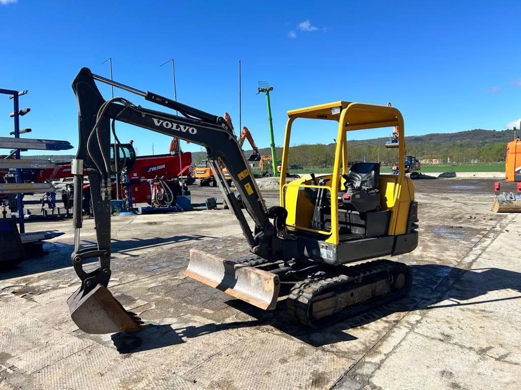 Volvo EC 25 Мини-экскаваторы