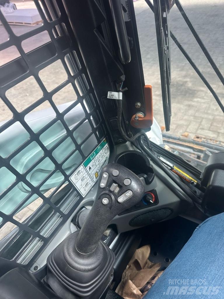 Bobcat T 590 Мини-погрузчики