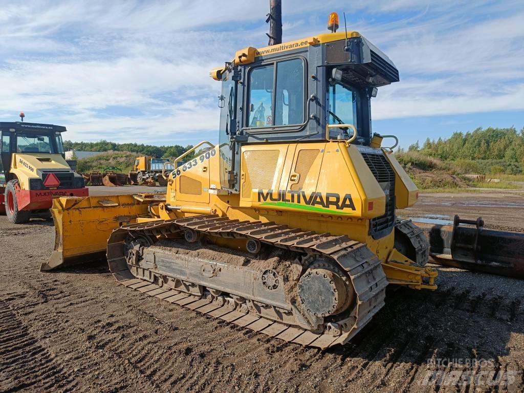 Komatsu D51PX-22 Гусеничные бульдозеры