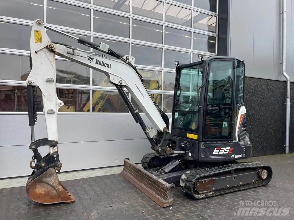 Bobcat E35 Мини-экскаваторы