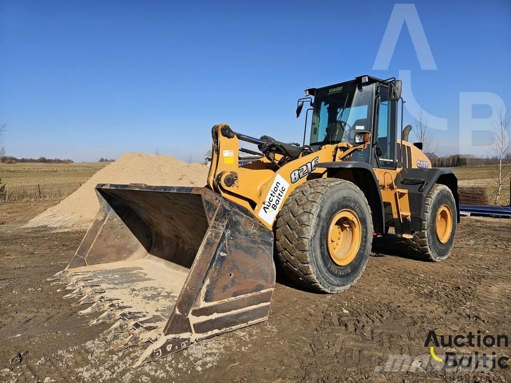 CASE 821 F Фронтальные погрузчики