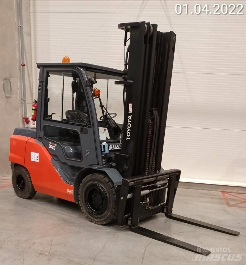 Toyota 40-8FD50N Дизельные погрузчики