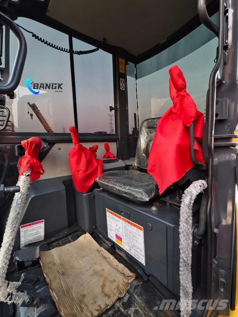 Komatsu PC 30MR Мини-экскаваторы